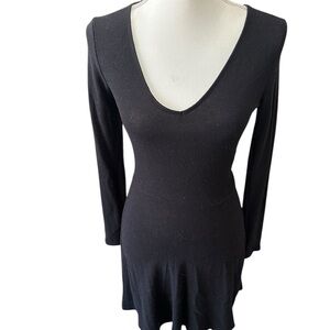 Hollister Black Knit Long Sleeve V-Neck Sweater Dress